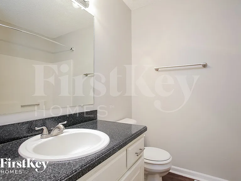 8033 N Everton Ave — Photo 13