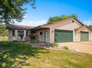 N6163 Eric Ave, Onalaska, WI 54650