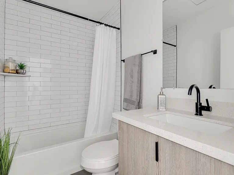 2512 E Thomas Rd #12 — Photo 19