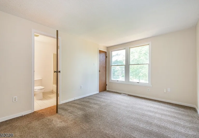 12 Liberty Ln — Photo 14