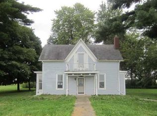 101 E Crumrin Rd, Veedersburg, IN 47987