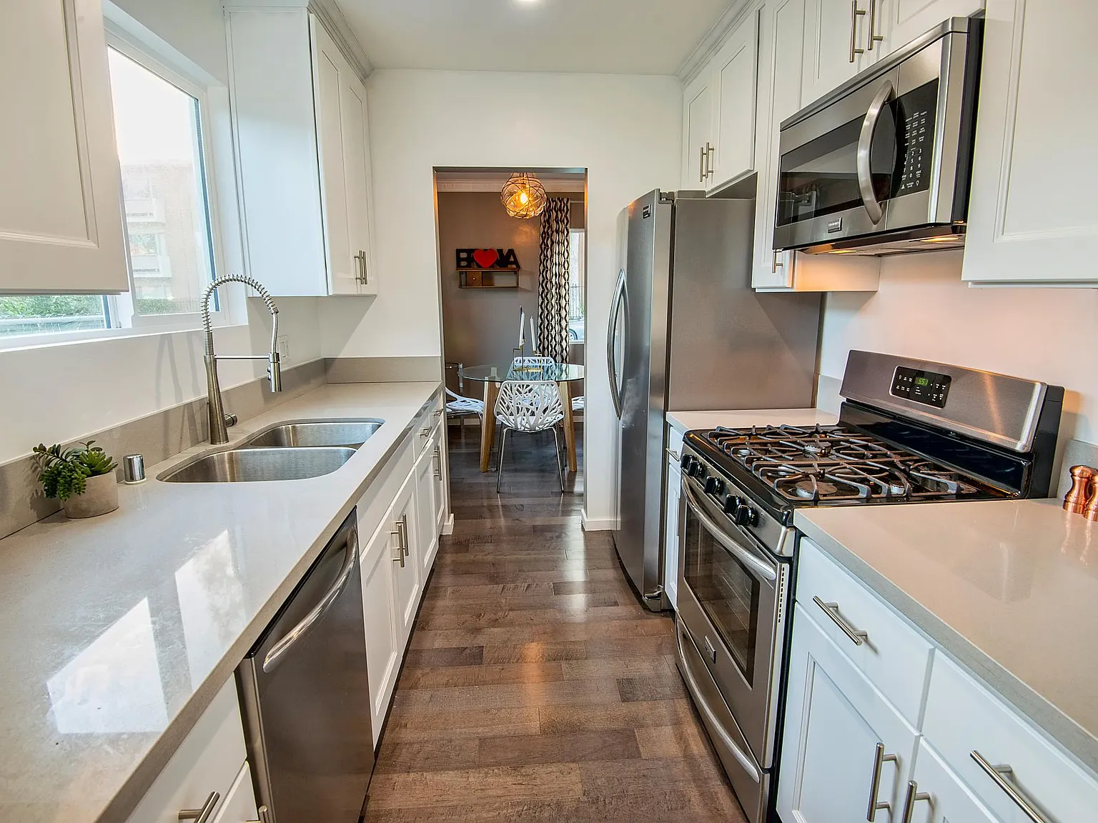 1 bed, 790 sqft, $2,925 — Photo 3