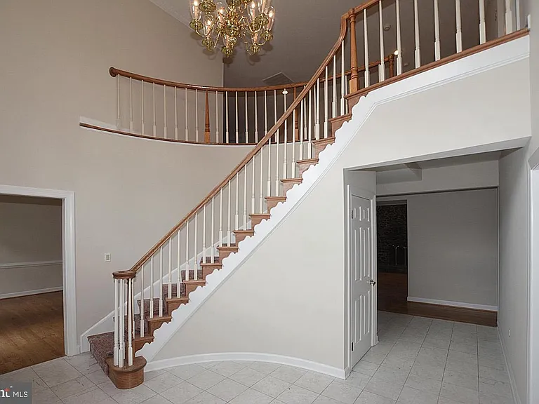 10190 Akhtamar Dr — Photo 3