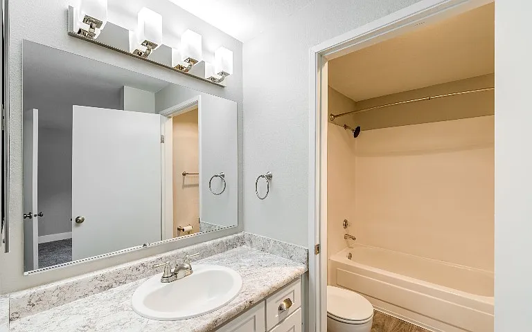 Avana Chestnut Hills — Photo 11