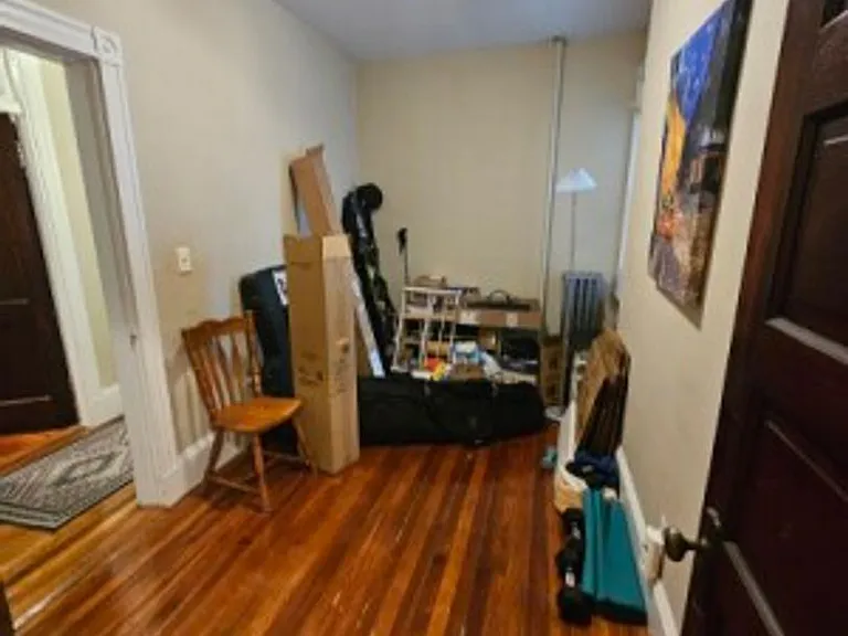 5 Euston St #2 — Photo 2