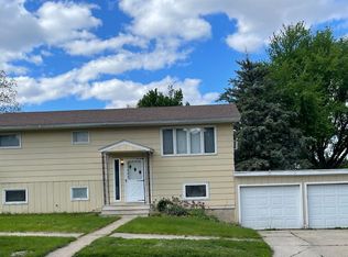 610 Washington St, Denver, IA 50622