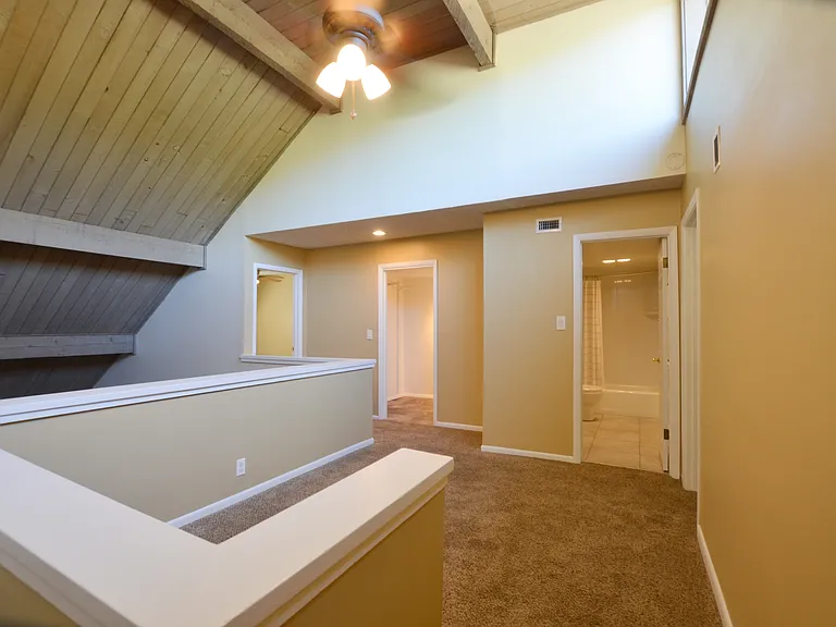 226 Crown Oaks Way — Photo 18