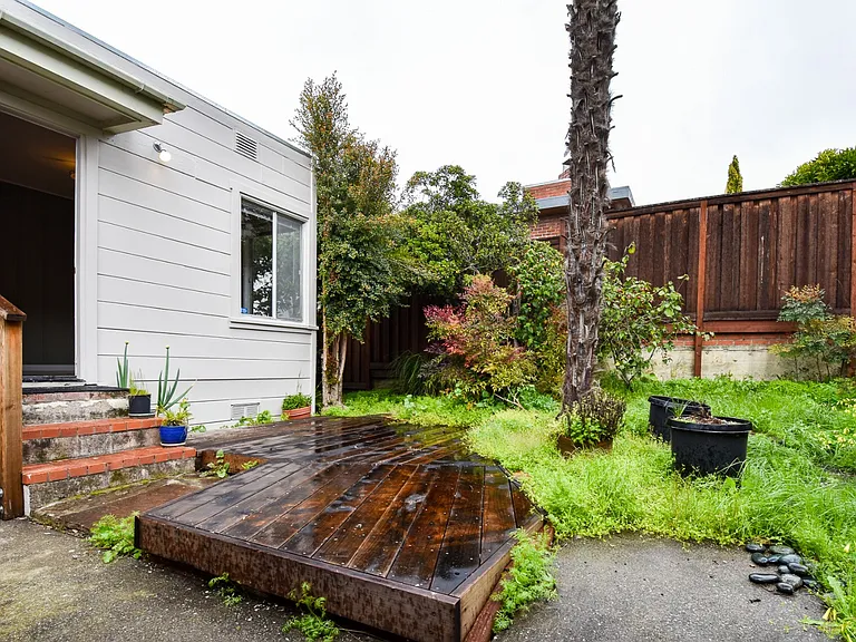 4232 Laguna Ave — Photo 18