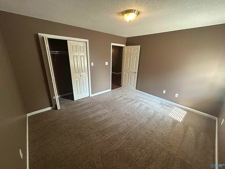 111 Sunnyfield Dr — Photo 12
