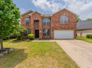 4717 Lincolnshire Dr, Grand Prairie, TX 75052