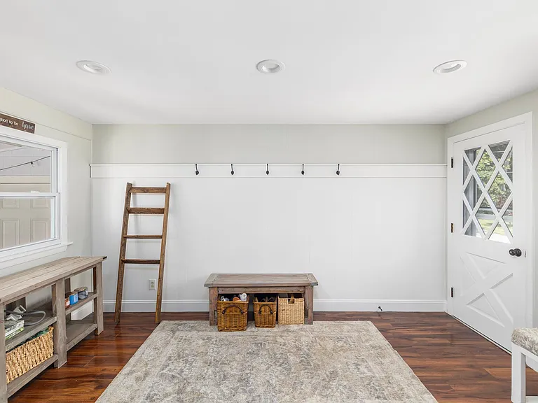 96 Redwood Dr — Photo 13