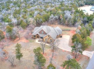 1198 Pine Valley Dr, Guthrie, OK 73044