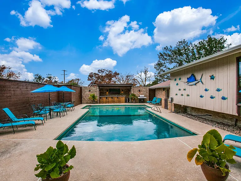 7307 Spring Valley Rd — Photo 1
