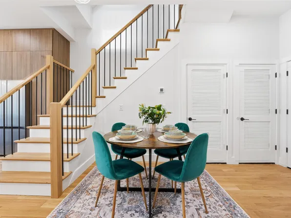 32 Hancock Avenue image 1 of 25