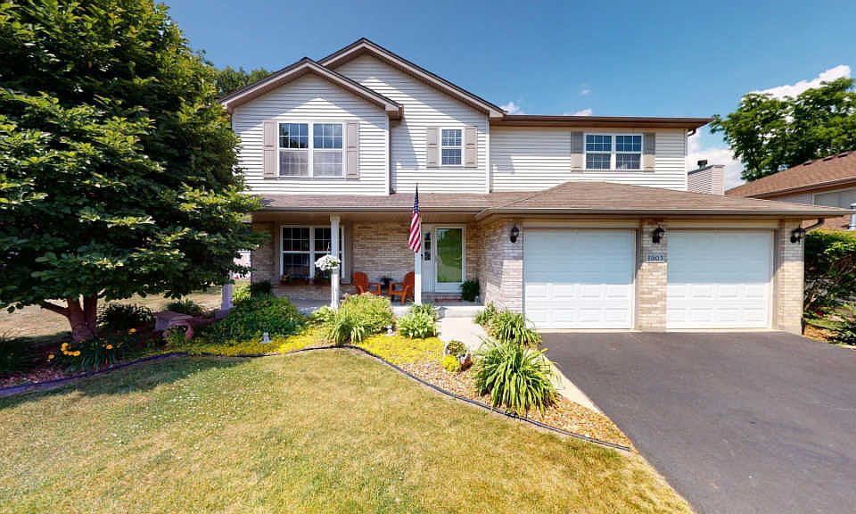 1st image of 1003 Flagstaff Ln