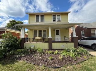 8369 Harding Ave, Center Line, MI 48015