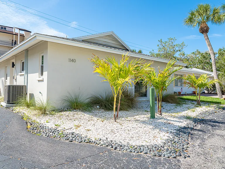 1140 S Moonmist Ct — Photo 49