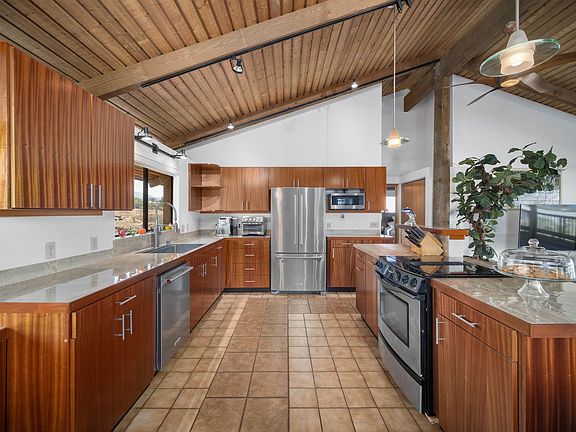 5th image of 2871 Ohina St