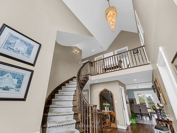 5th image of 767 Mayfield Rd