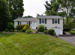 3 Jefferson Rd, Poughkeepsie, NY 12603