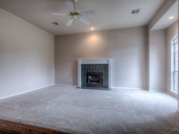 3rd image of 7843 S 95th East Ave