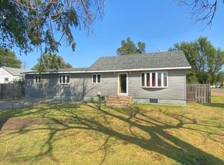 314 Glen St, Sublette, KS 67877