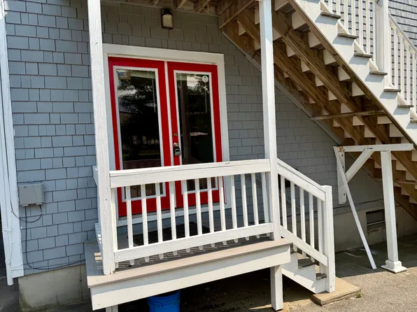 176 Court St Suite 4, Plymouth, MA 02360
