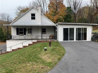 1080 Delabole Jct, Pen Argyl, PA 18072