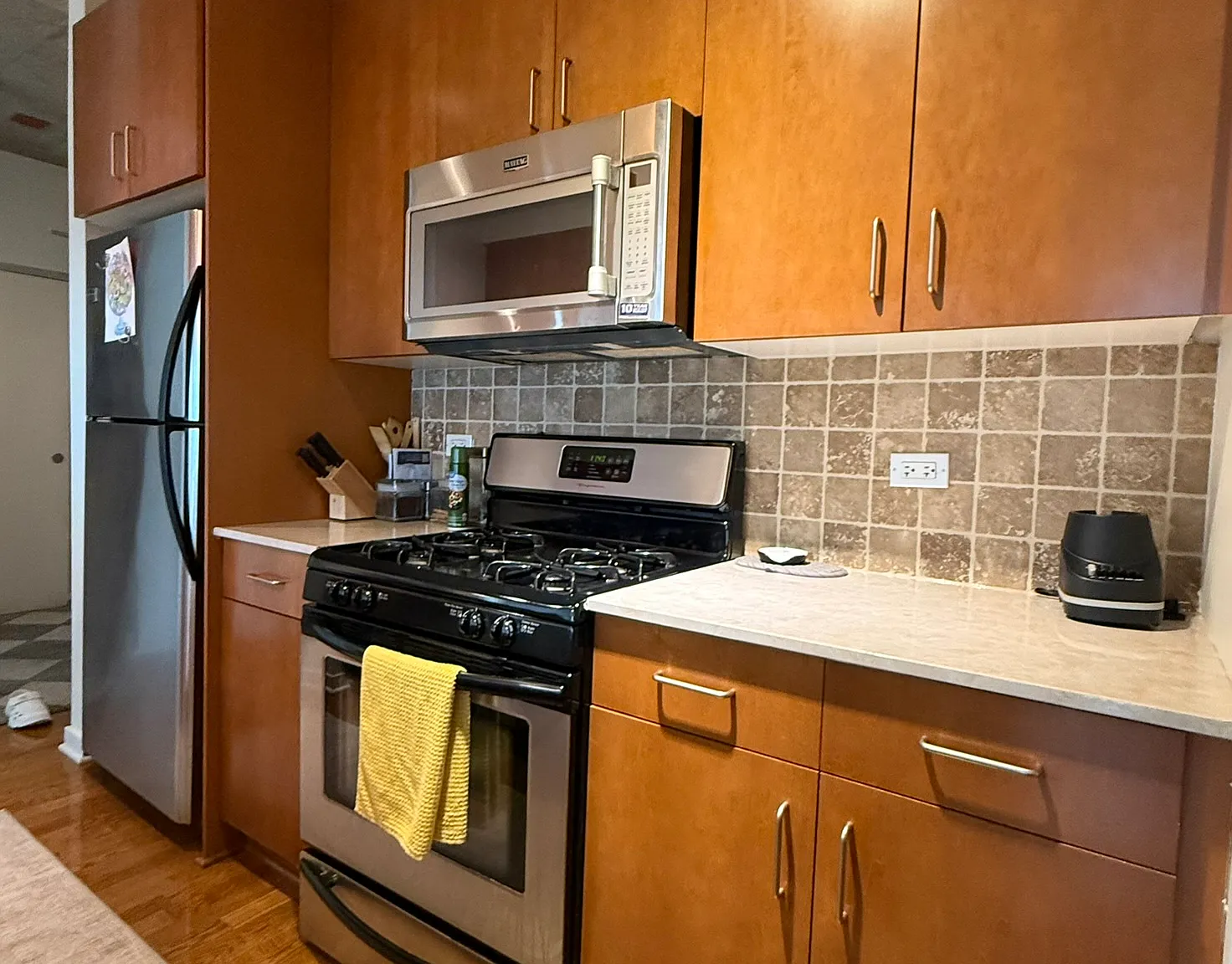 2 bed, 1200 sqft, $3,750 — Photo 1