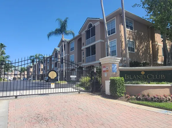 2201 Bay Club Cir, Tampa, FL 33607