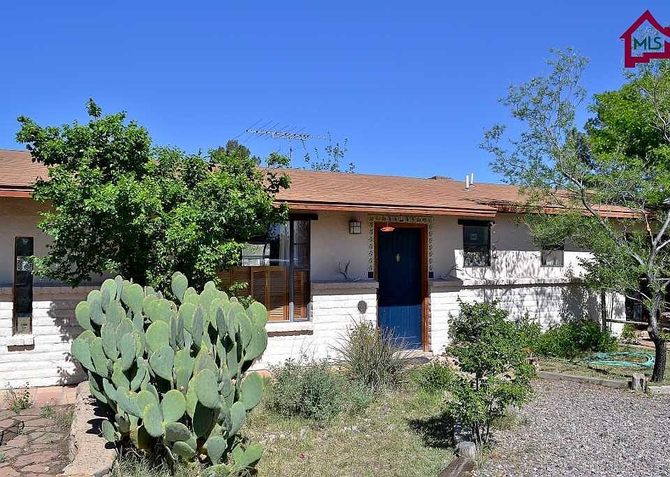 1st image of 4445 El Faro St