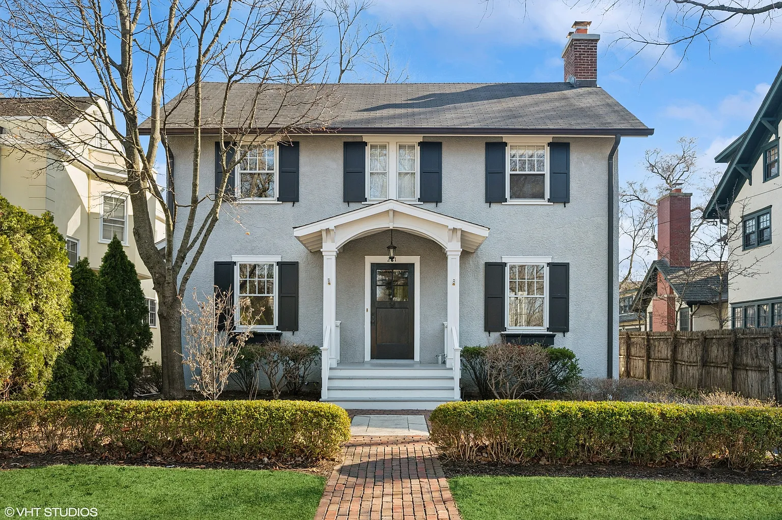 261 Vine Ave photo 1