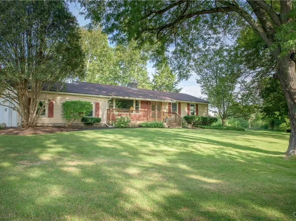 1919 W Lake Rd, Skaneateles, NY 13152