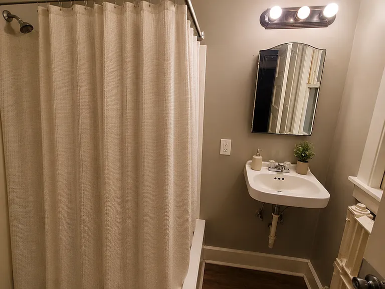 135-137 Garfield Ave - 4 Unit (Ace Property) — Photo 11
