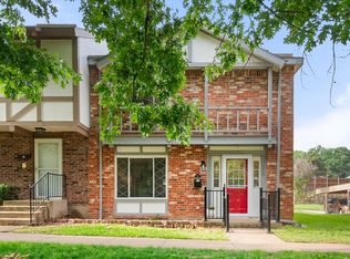 370 Westview Ter, Arlington, TX 76013