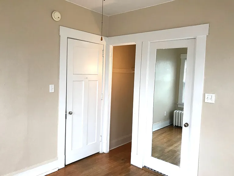 4215 Grand Ave — Photo 10