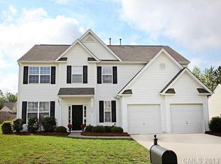 6103 Vinecrest Ct, Fort Mill, SC 29715
