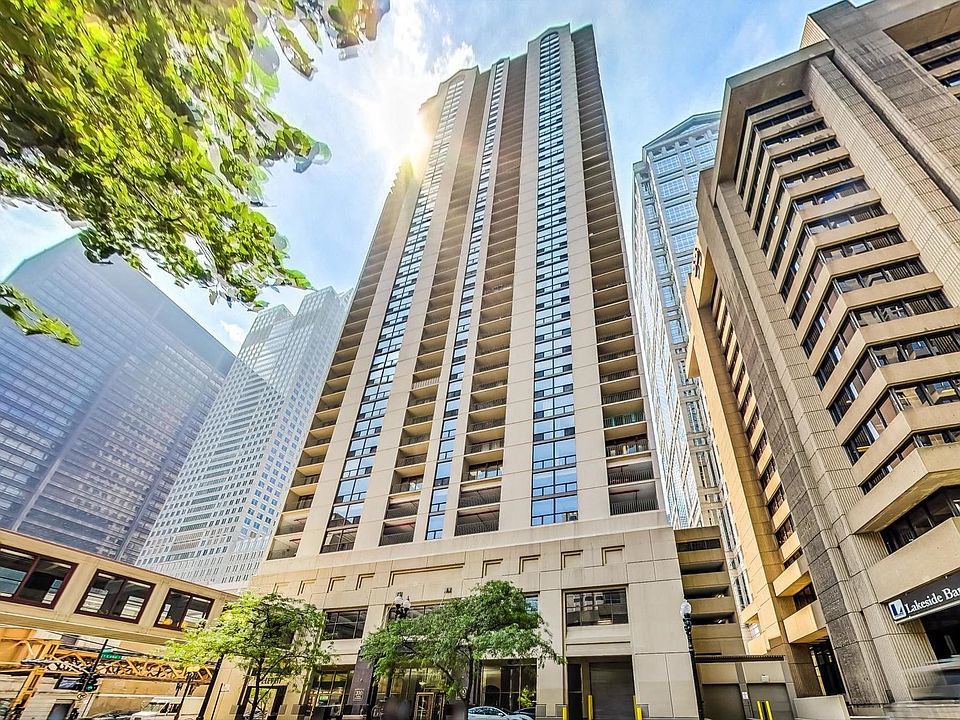 1st image of 200 N Dearborn St Unit 3804