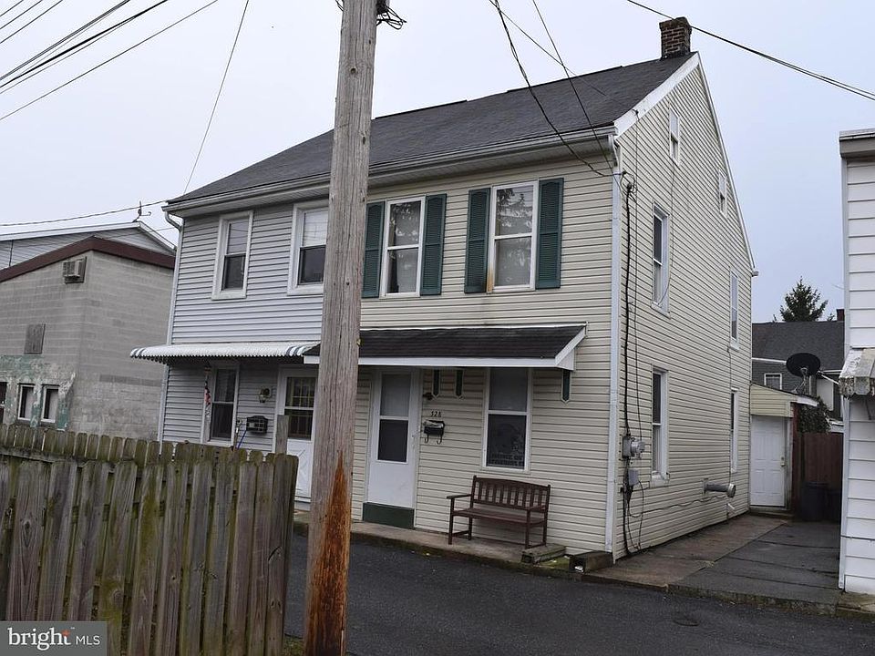 2nd image of 328 E Beech St