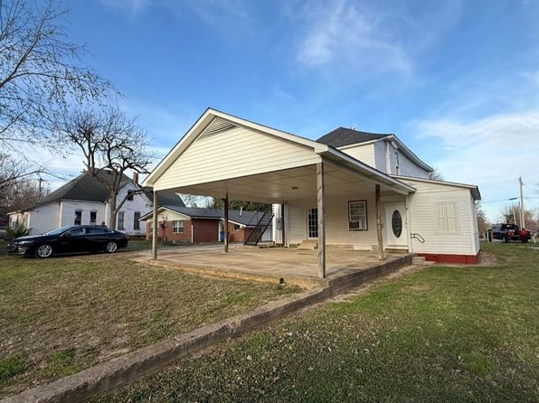 212 S Fordyce St, Rector, AR 72461