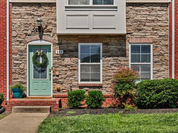 141 Turn Row Dr, Clarksville, TN 37043