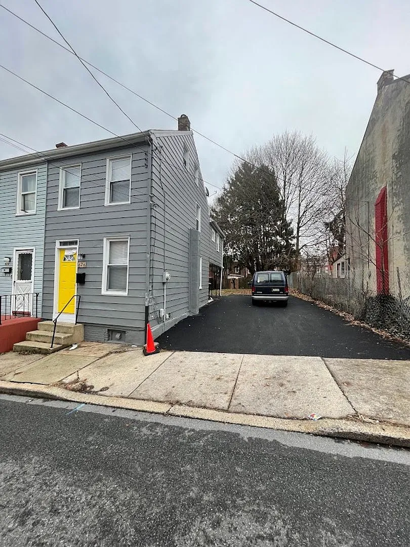 626 High St — Photo 2