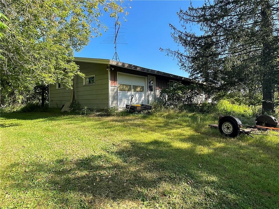 1st image of 2977 200th St