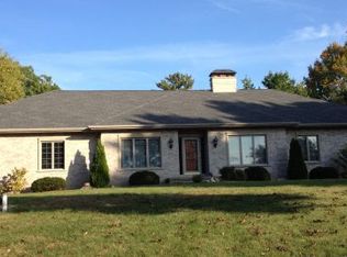 2891 Hidden Lake Ln, Green Bay, WI 54313