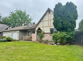 19850 Mosjon Cir NE, Poulsbo, WA 98370