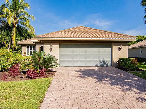 2nd image of 9872 Mar Largo Cir