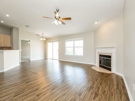 5th image of 3021 Captiva Bluff Cir