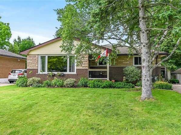 251 Mackenzie Cres, Haldimand County, ON N3W 1A7