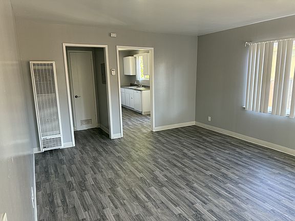 2nd image of 1853 Woodland Ave