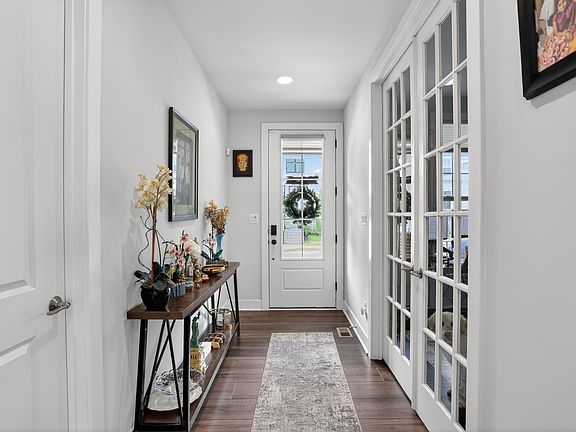 2nd image of 41922 Spring Air Dr